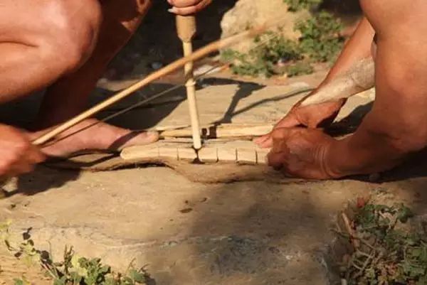 可结合站内栏目与相关篇目一并浏览