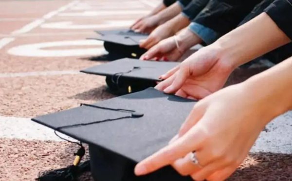 广西民族大学录取分数线2022是多少